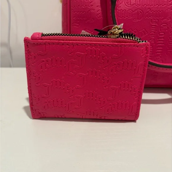 Juicy Couture Free Love Satchel Bag with Matching Wallet - Picture 9 of 10